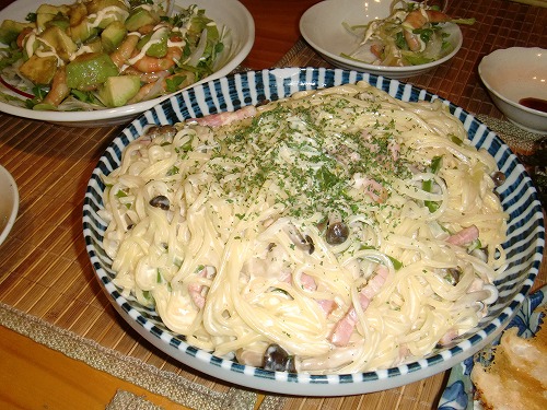 野菜入りカルボナーラ風パスタ